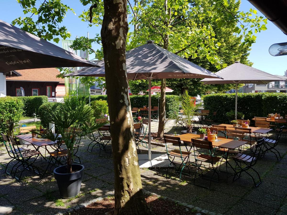 Gasthof Zur Strass Eugendorf Exterior photo